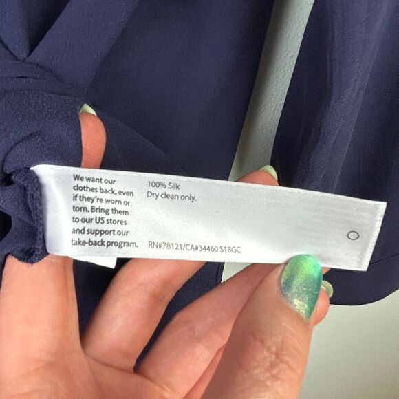 Eileen Fisher Georgette Piped Blouse 100% Silk Crepe Button Down Top Navy Blue M - Picture 10 of 13